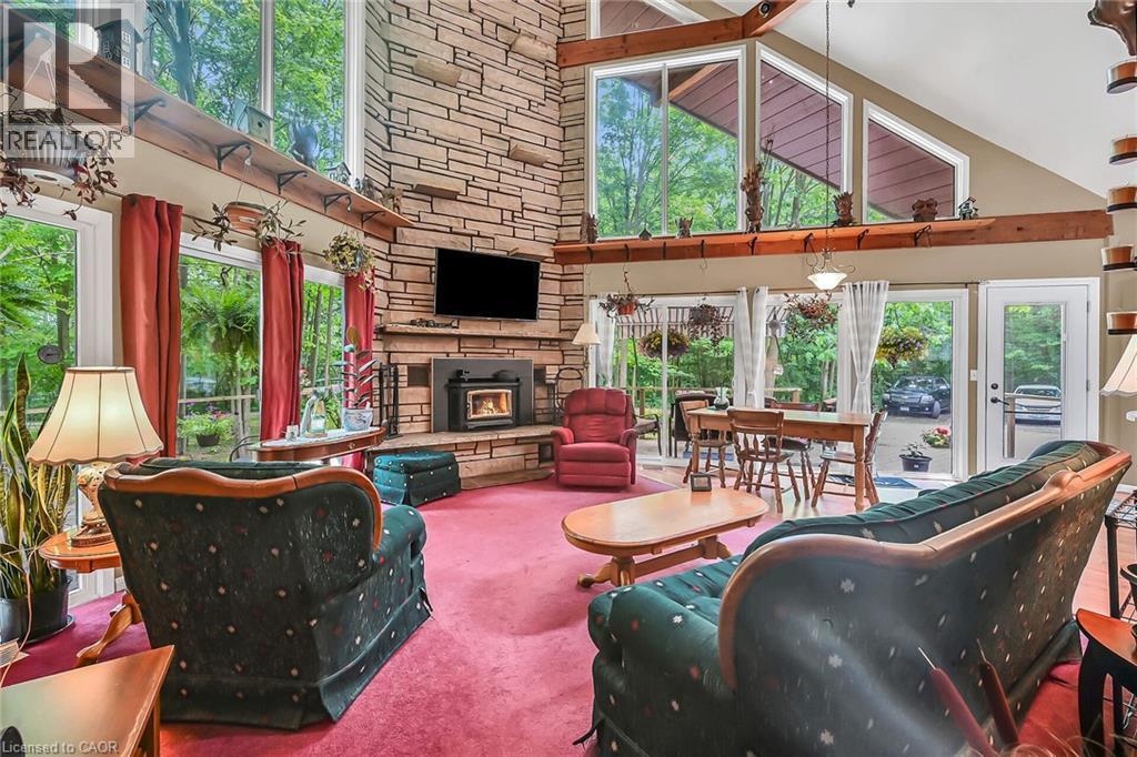 












35 LITTLE Road

,
Cayuga,




Ontario
N0A1E0

