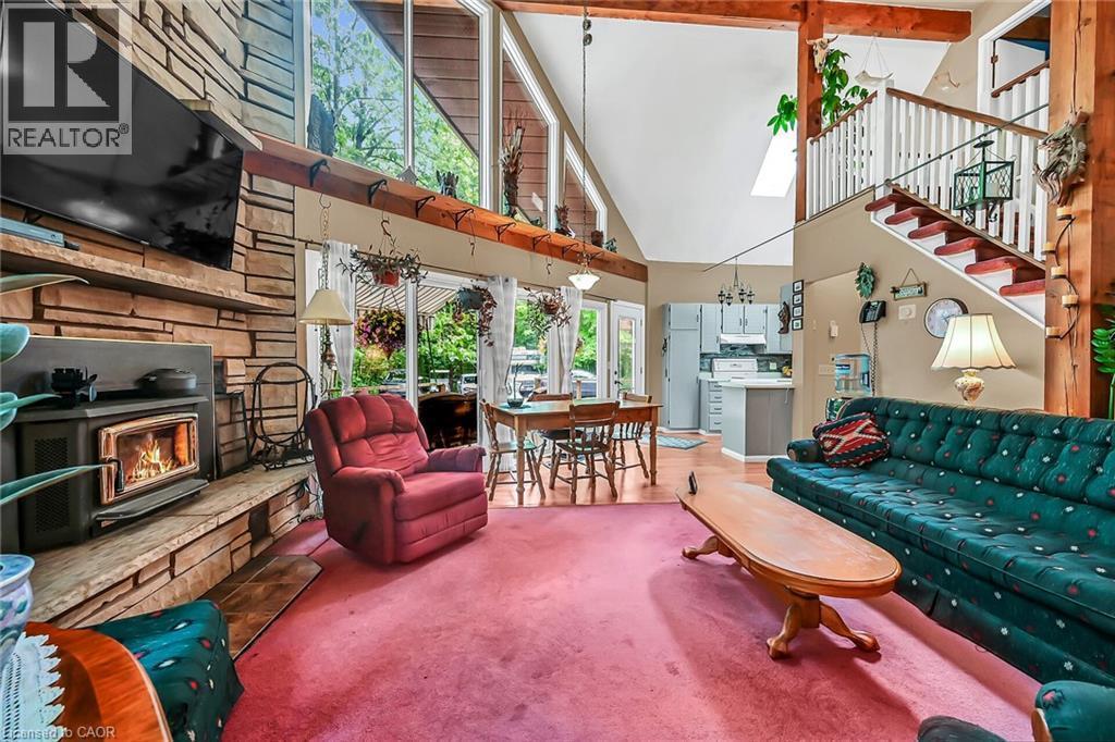 












35 LITTLE Road

,
Cayuga,




Ontario
N0A1E0

