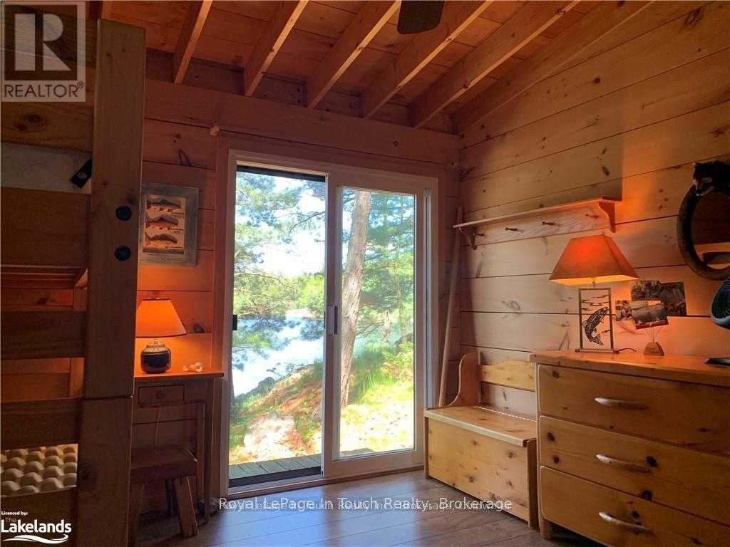 












ISLAND B462-1 ISLAND 462-1

,
The Archipelago (Archipelago South),




Ontario
P0J2T0

