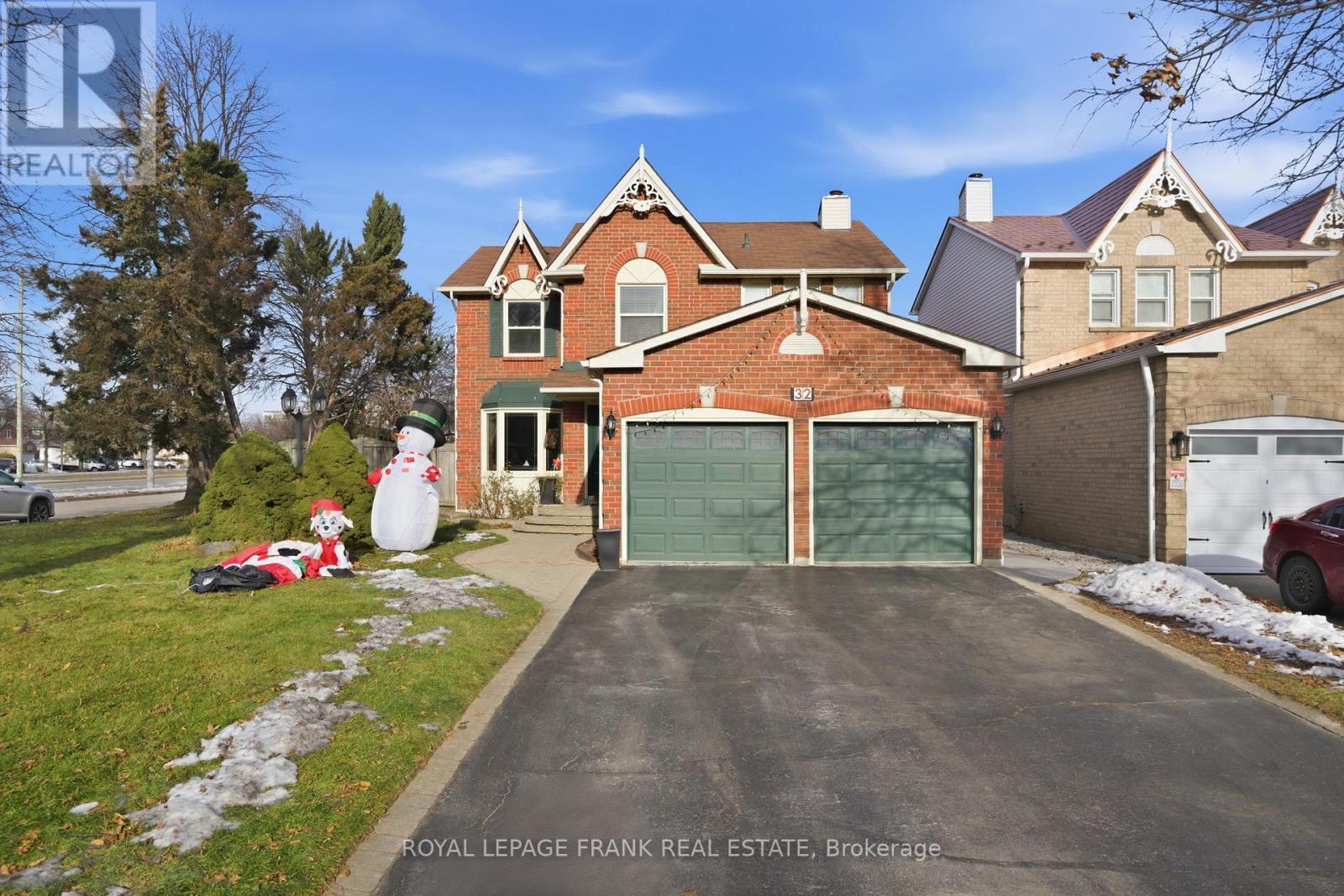 












BASEMENT - 32 HEARNE CRESCENT

,
Ajax (Central),




Ontario
L1T3P5

