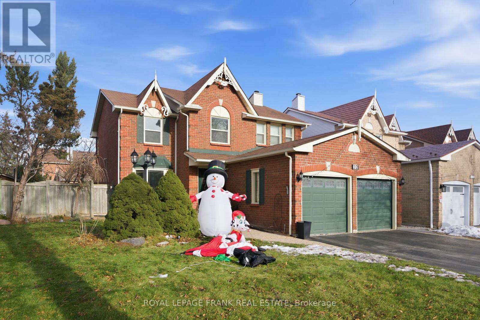 












BASEMENT - 32 HEARNE CRESCENT

,
Ajax (Central),




Ontario
L1T3P5

