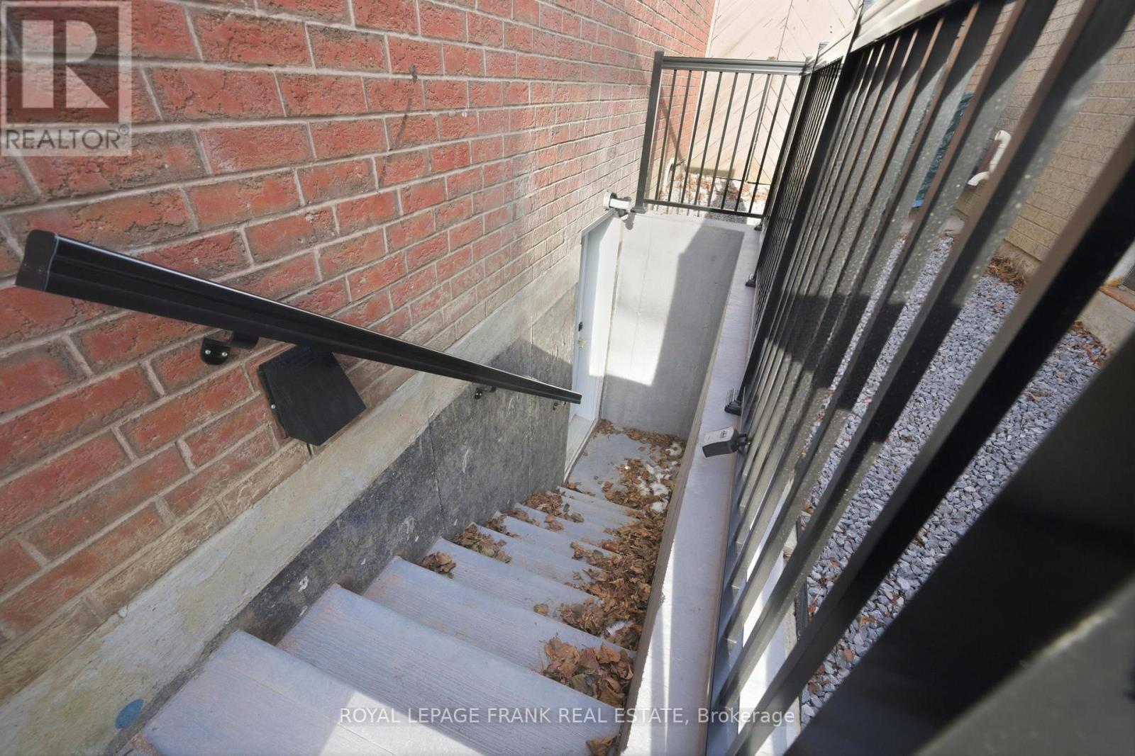 












BASEMENT - 32 HEARNE CRESCENT

,
Ajax (Central),




Ontario
L1T3P5

