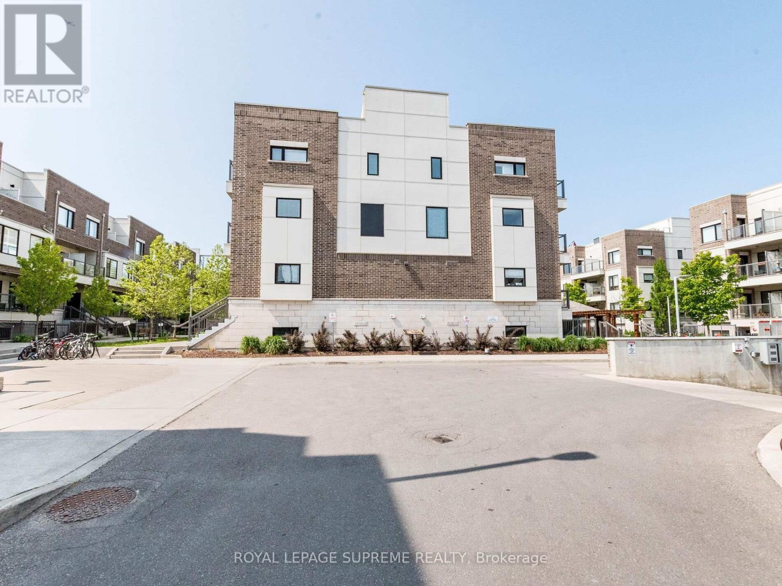 












301 - 6 DRUMMOND STREET

,
Toronto,




Ontario
M8V1Y8

