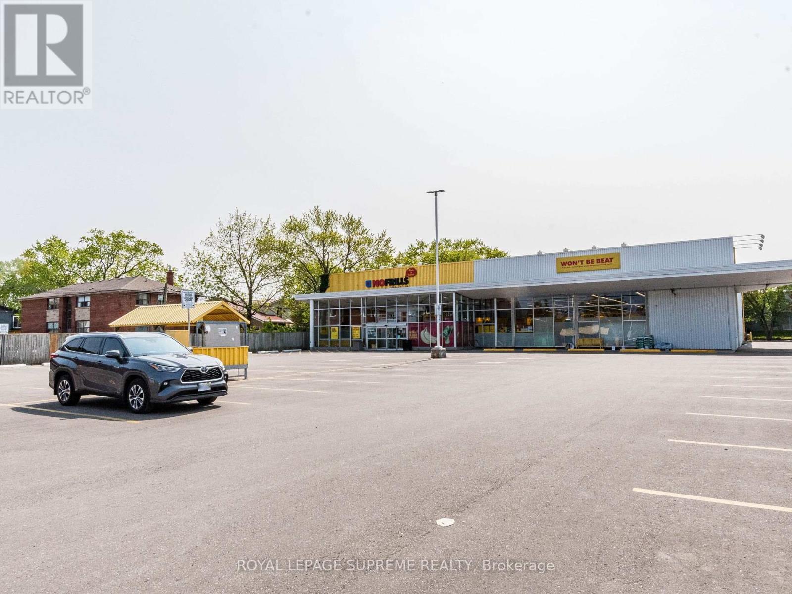 












301 - 6 DRUMMOND STREET

,
Toronto,




Ontario
M8V1Y8

