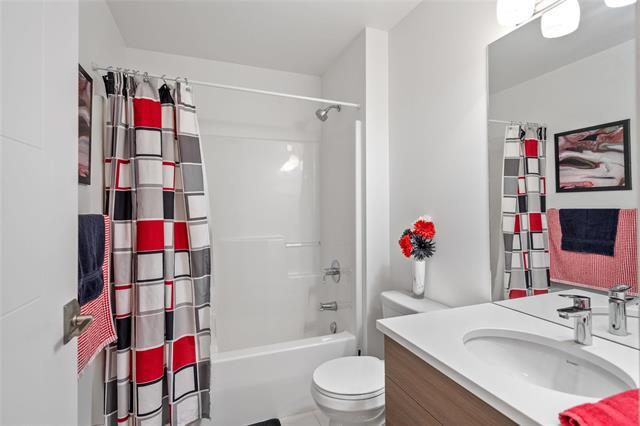 









3411


Pembina

HWY, 213,
Winnipeg,




MB
R3V 1A2

