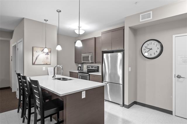 









3411


Pembina

HWY, 213,
Winnipeg,




MB
R3V 1A2

