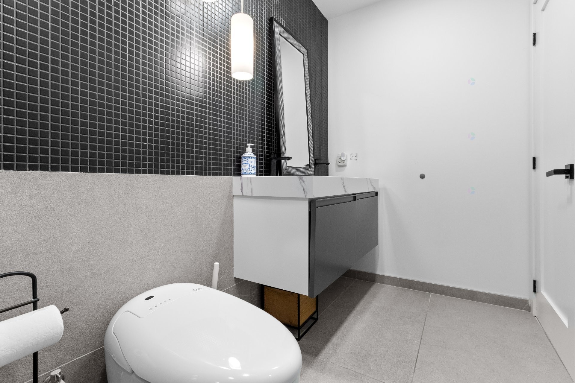 









6365


Av. des Érables

,
Montréal (Rosemont/La Petite-Patrie),




QC
H2G2M7

