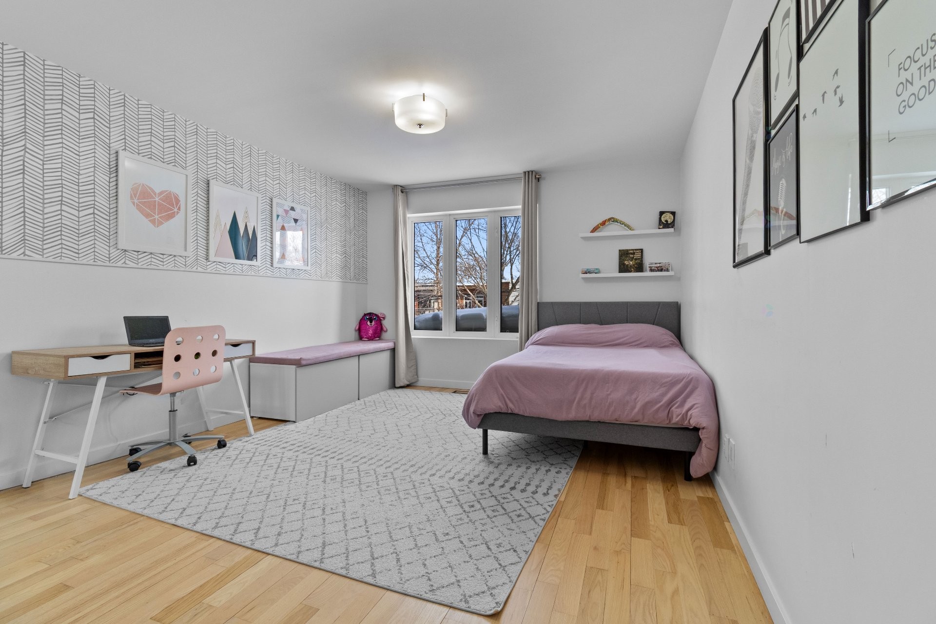 









6365


Av. des Érables

,
Montréal (Rosemont/La Petite-Patrie),




QC
H2G2M7


