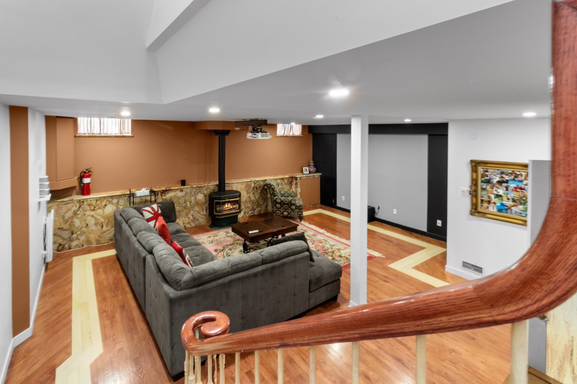 









6365


Av. des Érables

,
Montréal (Rosemont/La Petite-Patrie),




QC
H2G2M7

