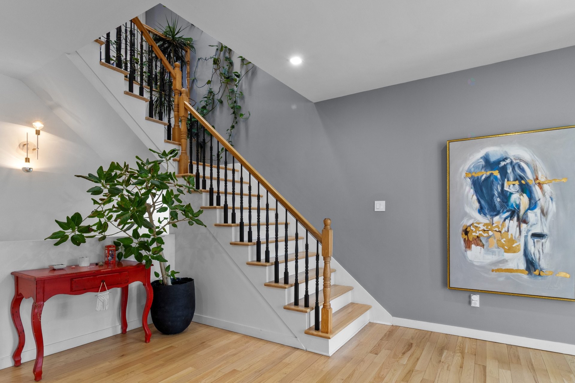 









6365


Av. des Érables

,
Montréal (Rosemont/La Petite-Patrie),




QC
H2G2M7

