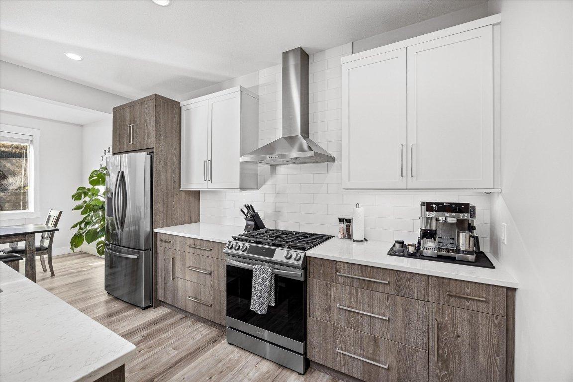 









2575


Eagle Ridge

Drive, 7,
West Kelowna,




BC
V4T 0B7

