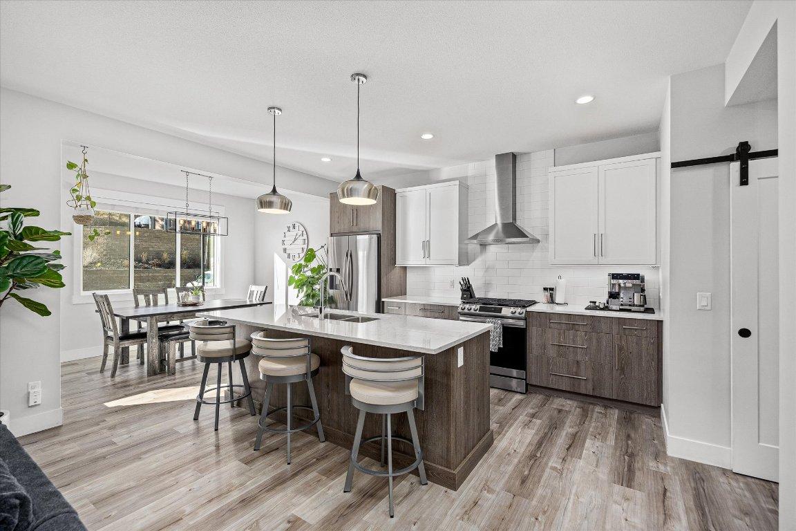 









2575


Eagle Ridge

Drive, 7,
West Kelowna,




BC
V4T 0B7

