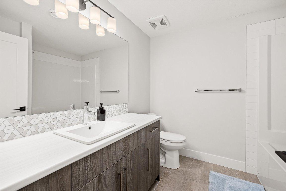 









2575


Eagle Ridge

Drive, 7,
West Kelowna,




BC
V4T 0B7

