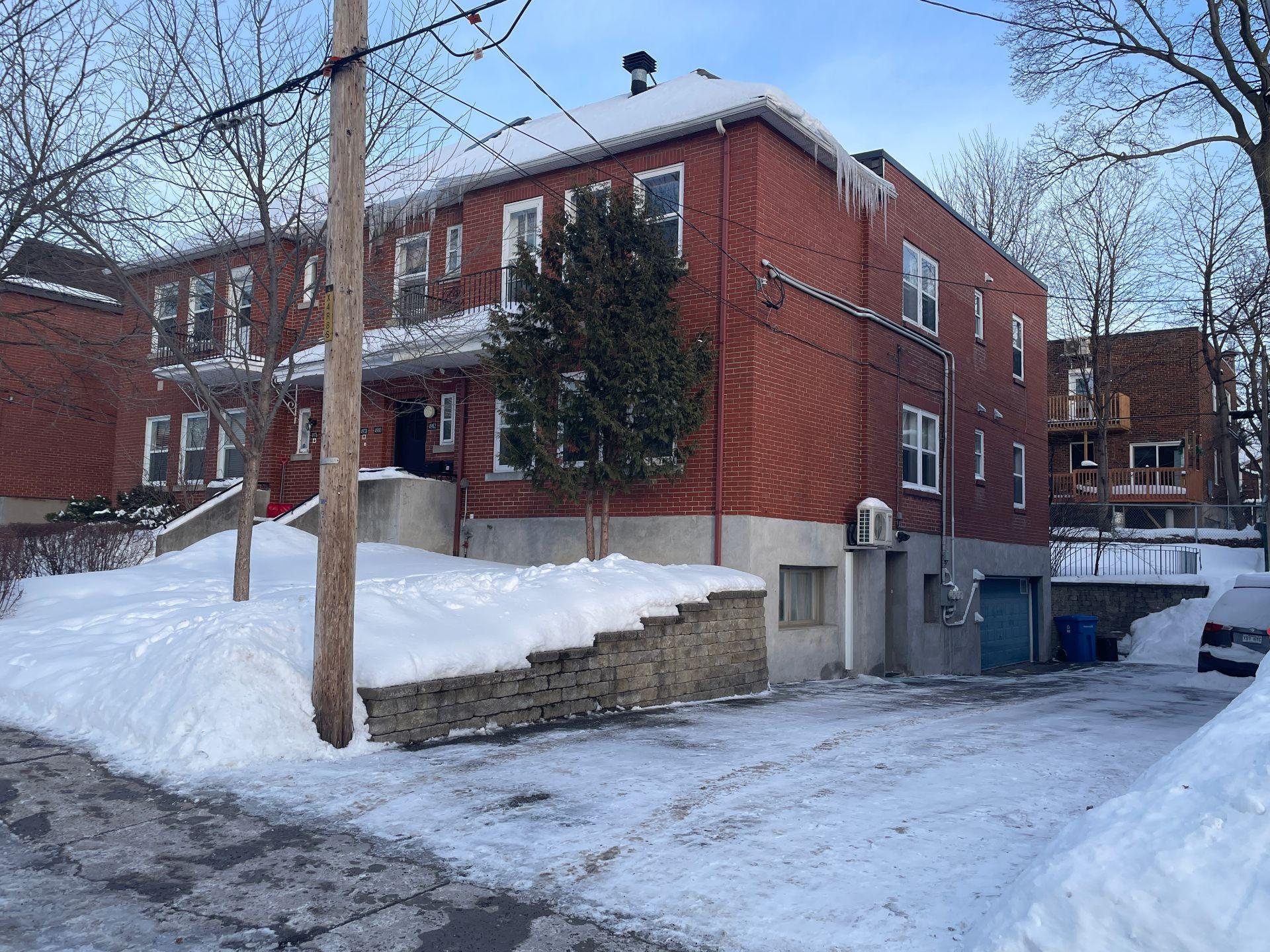 









4980

 - 4982


Rue Jean-Brillant

,
Montréal (Côte-des-Neiges/Notre-Dame-de-Grâce),




QC
H3W1T7

