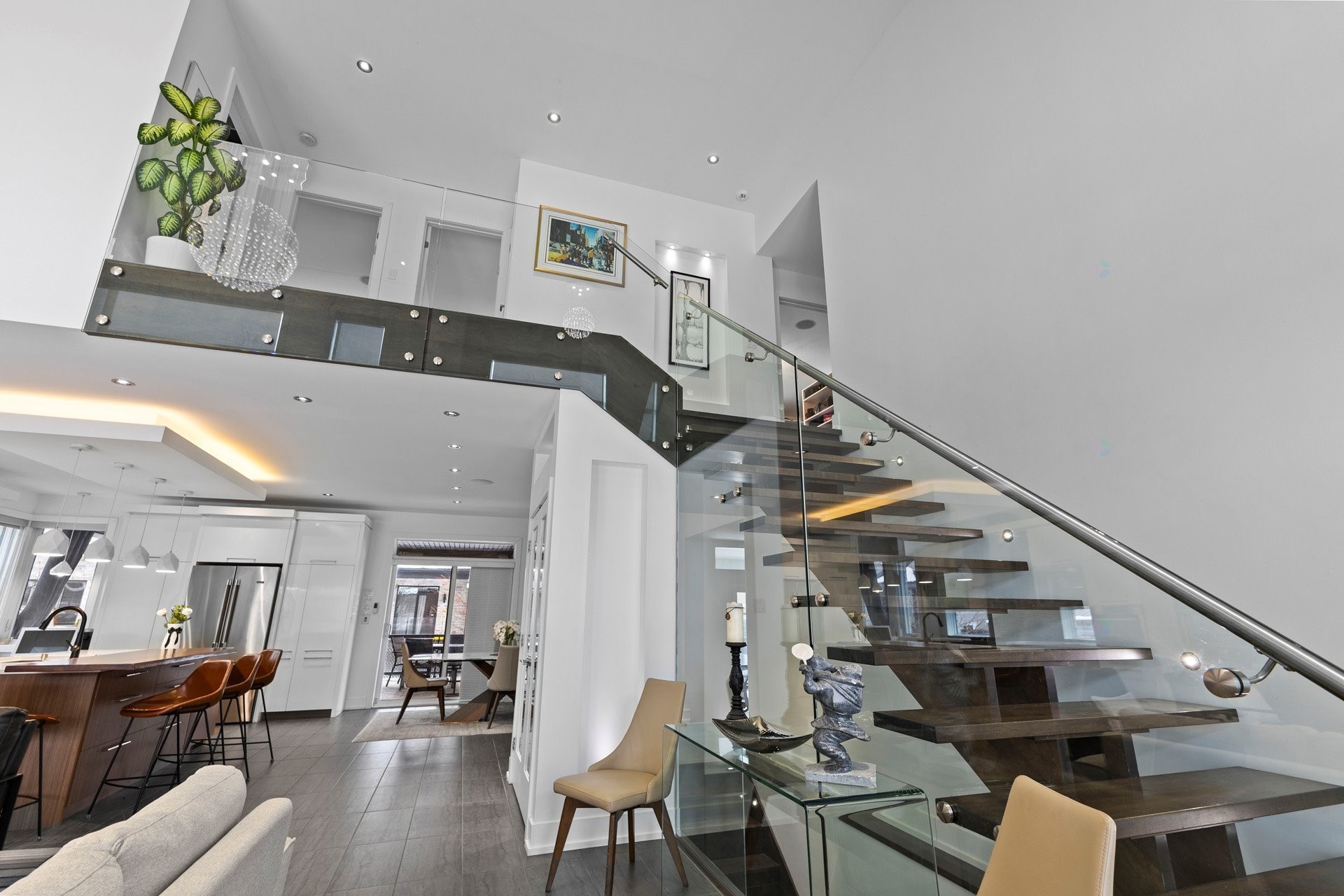 









60


Rue de Turin

,
Candiac,




QC
J5R0L3

