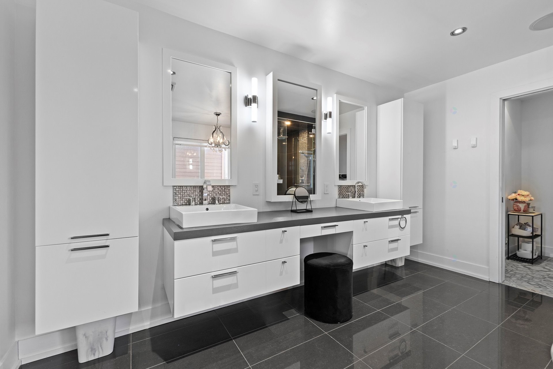 









60


Rue de Turin

,
Candiac,




QC
J5R0L3

