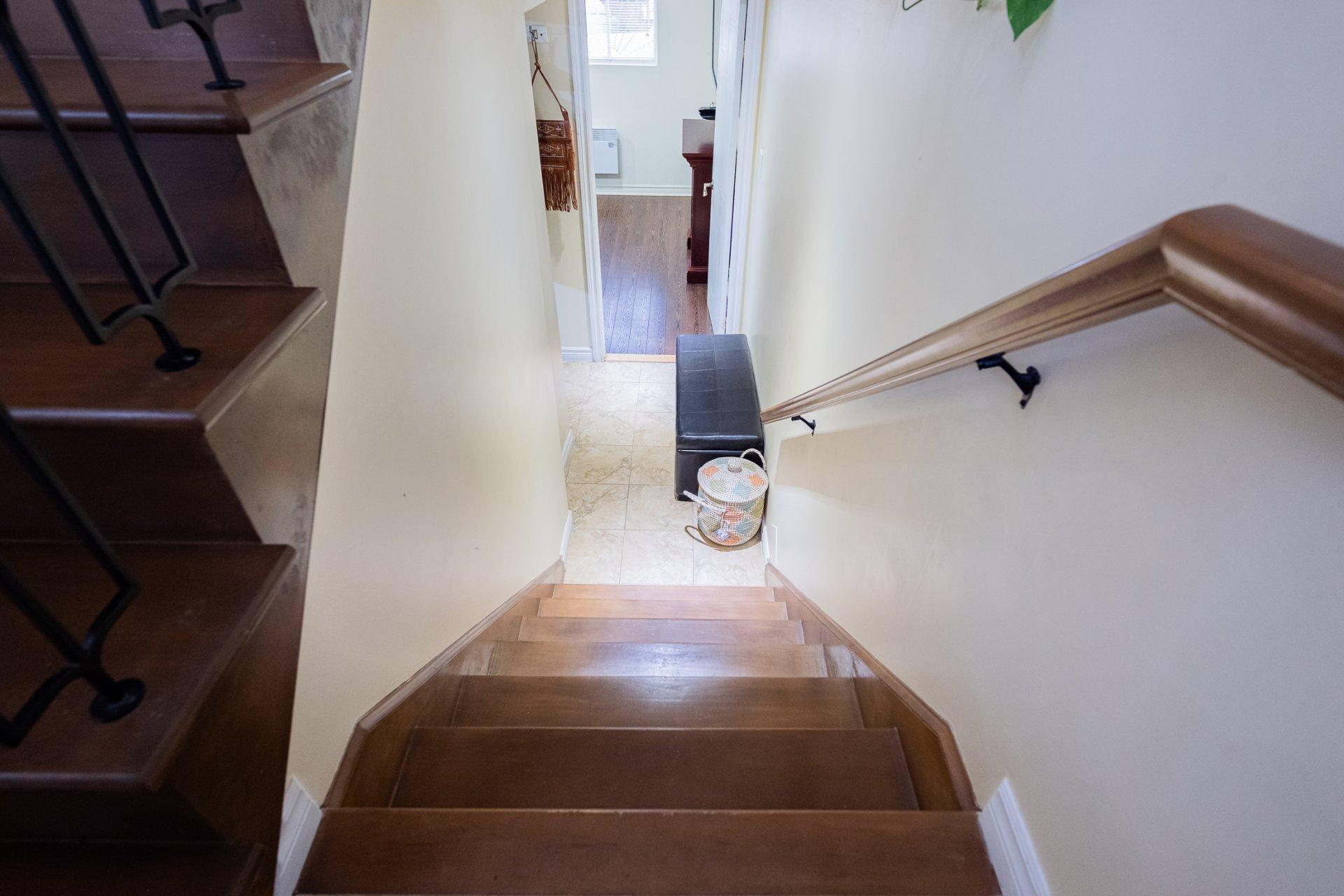 









4732


Rue Guénette

,
Laval (Chomedey),




QC
H7T2V1

