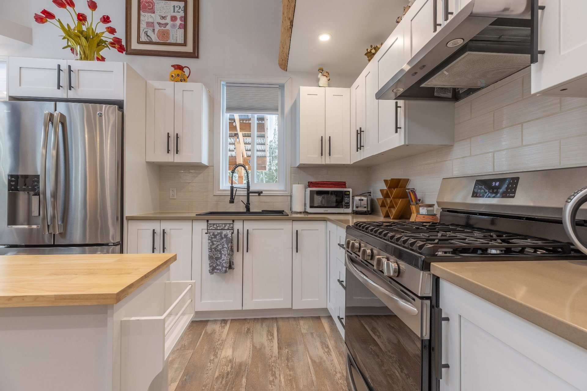 









100


Ch. du Domaine

,
Saint-Michel-des-Saints,




QC
J0K3B0

