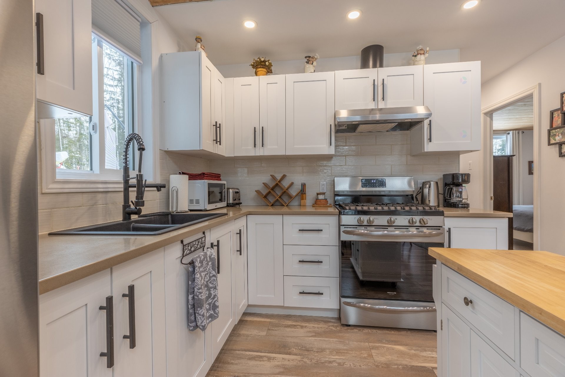 









100


Ch. du Domaine

,
Saint-Michel-des-Saints,




QC
J0K3B0

