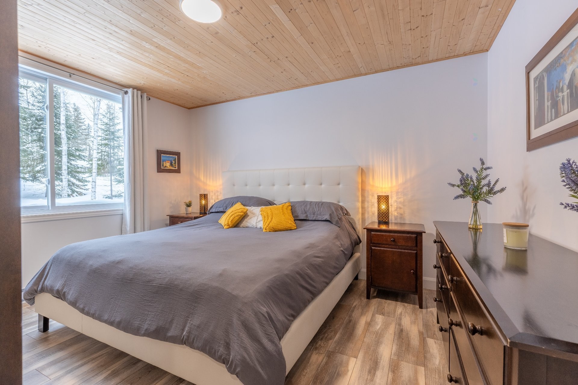 









100


Ch. du Domaine

,
Saint-Michel-des-Saints,




QC
J0K3B0

