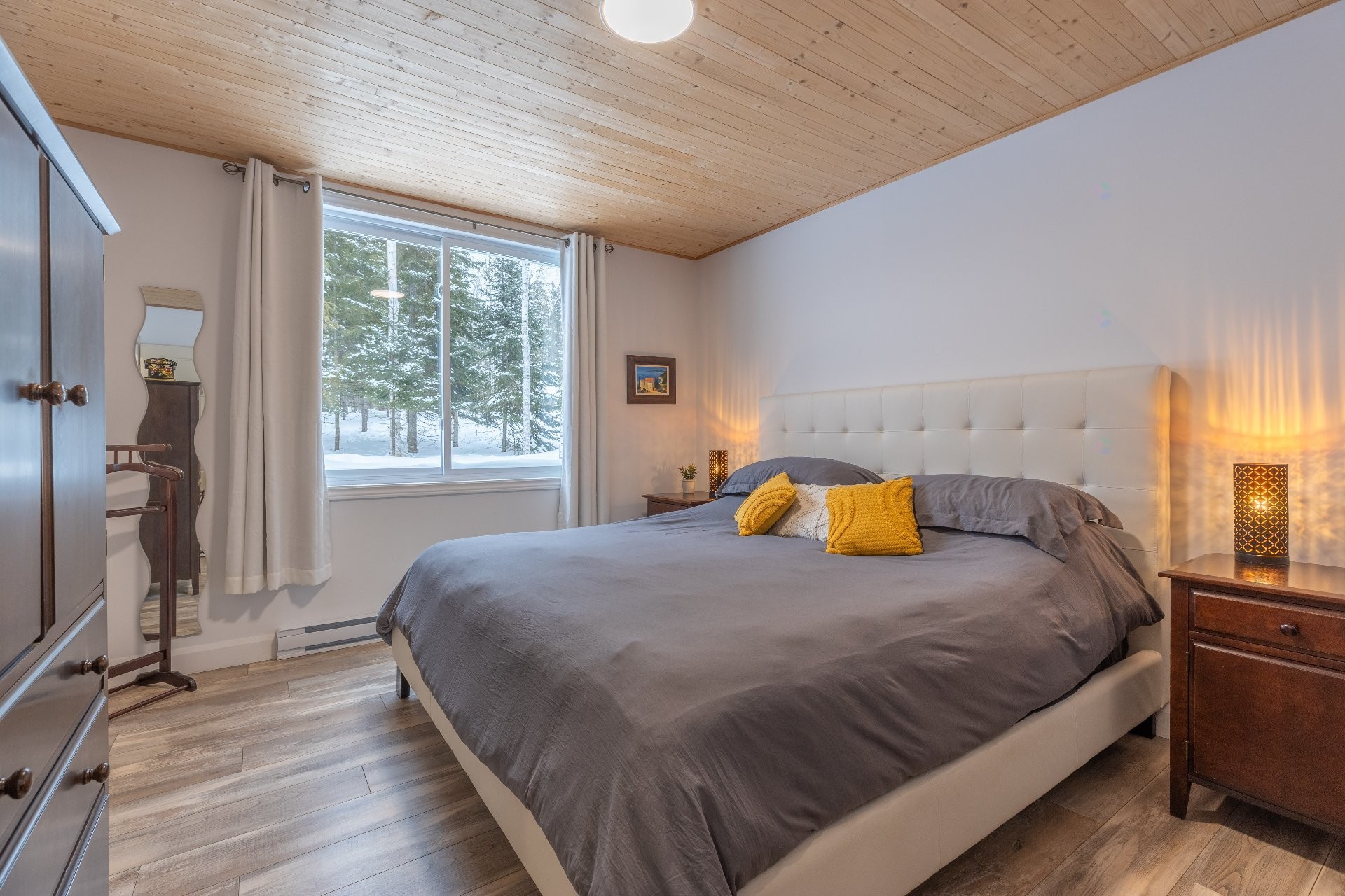 









100


Ch. du Domaine

,
Saint-Michel-des-Saints,




QC
J0K3B0


