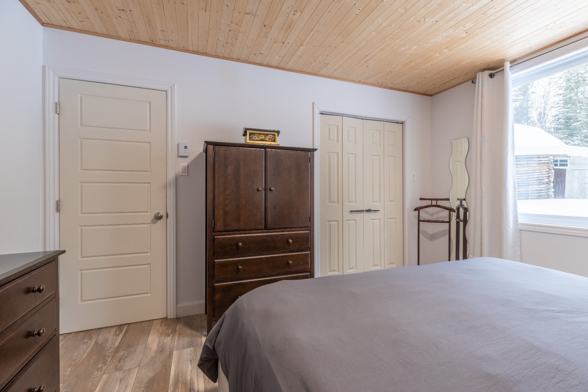 









100


Ch. du Domaine

,
Saint-Michel-des-Saints,




QC
J0K3B0

