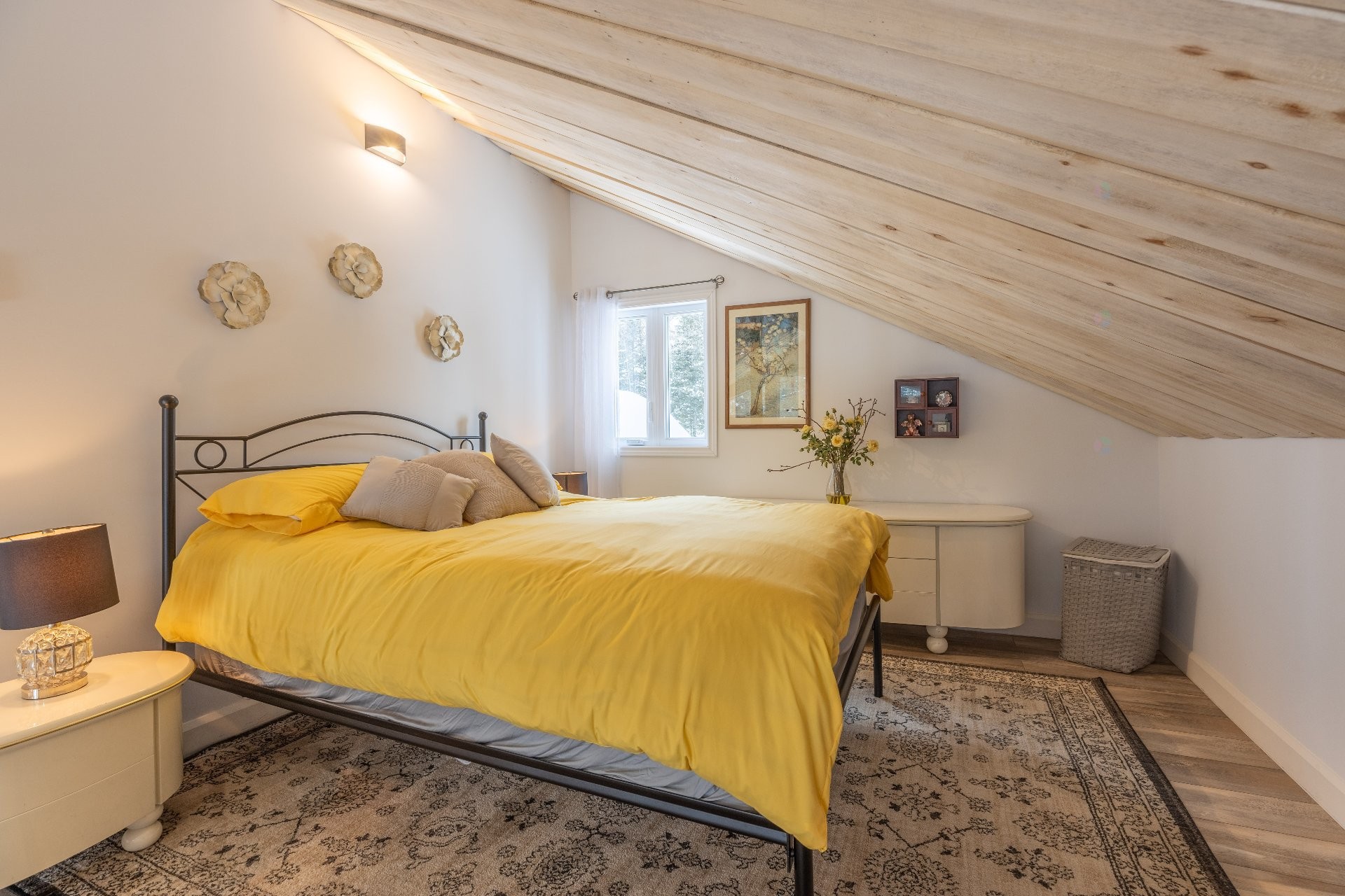 









100


Ch. du Domaine

,
Saint-Michel-des-Saints,




QC
J0K3B0

