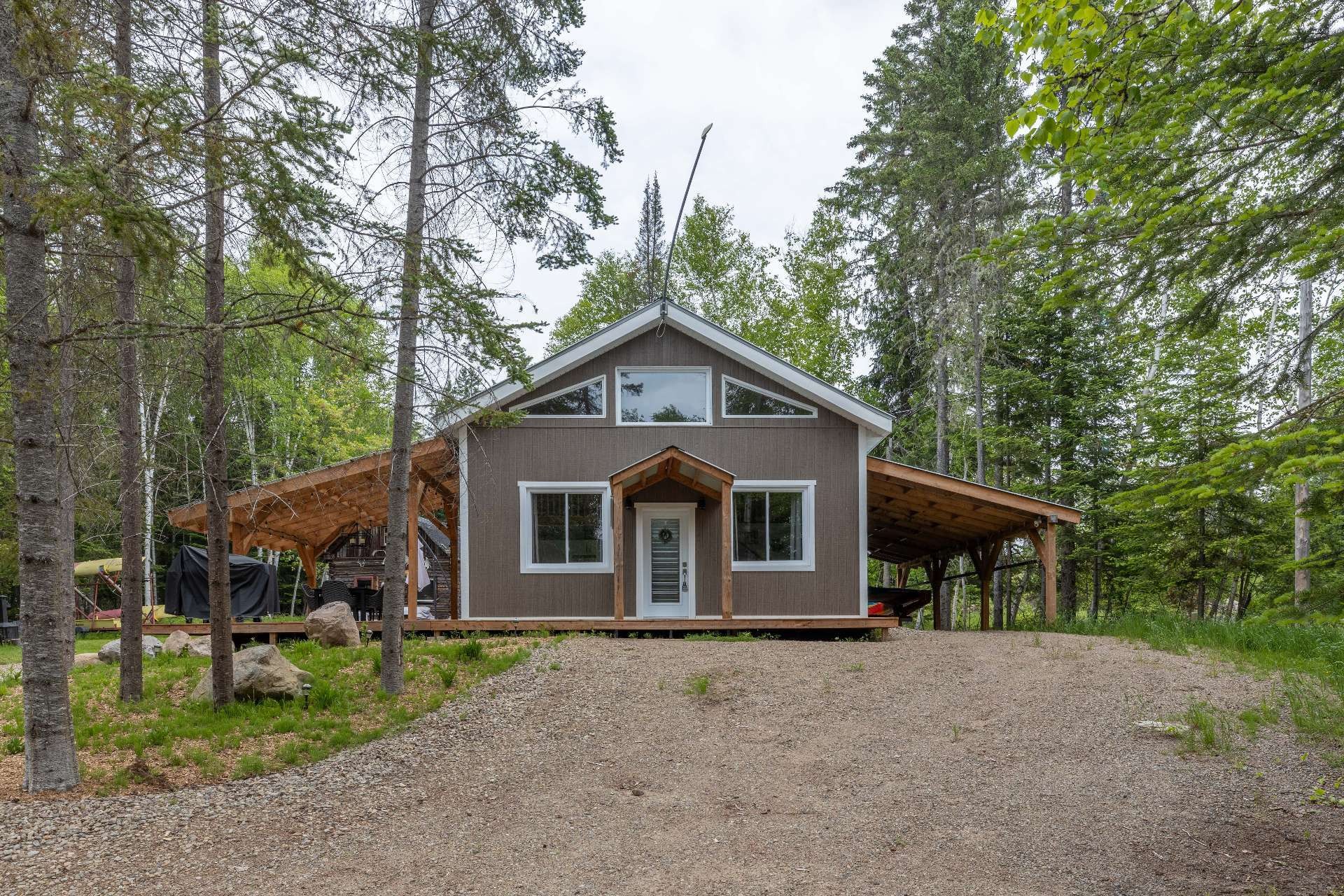 









100


Ch. du Domaine

,
Saint-Michel-des-Saints,




QC
J0K3B0

