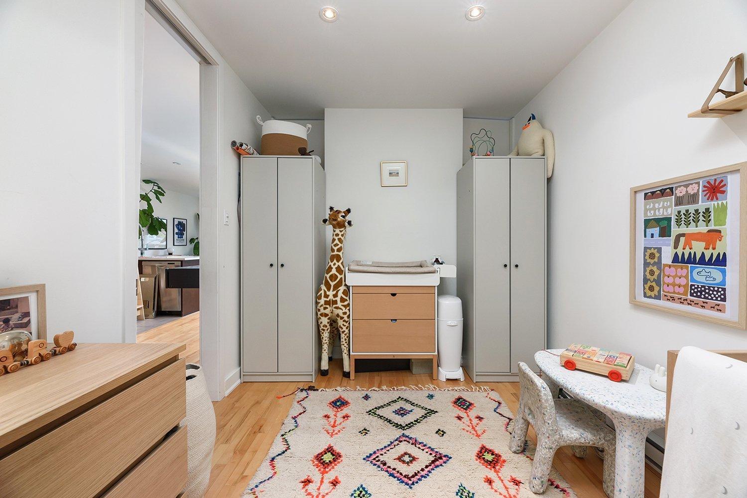 









5334


Av. du Parc

, 303,
Montréal (Le Plateau-Mont-Royal),




QC
H2V4G7

