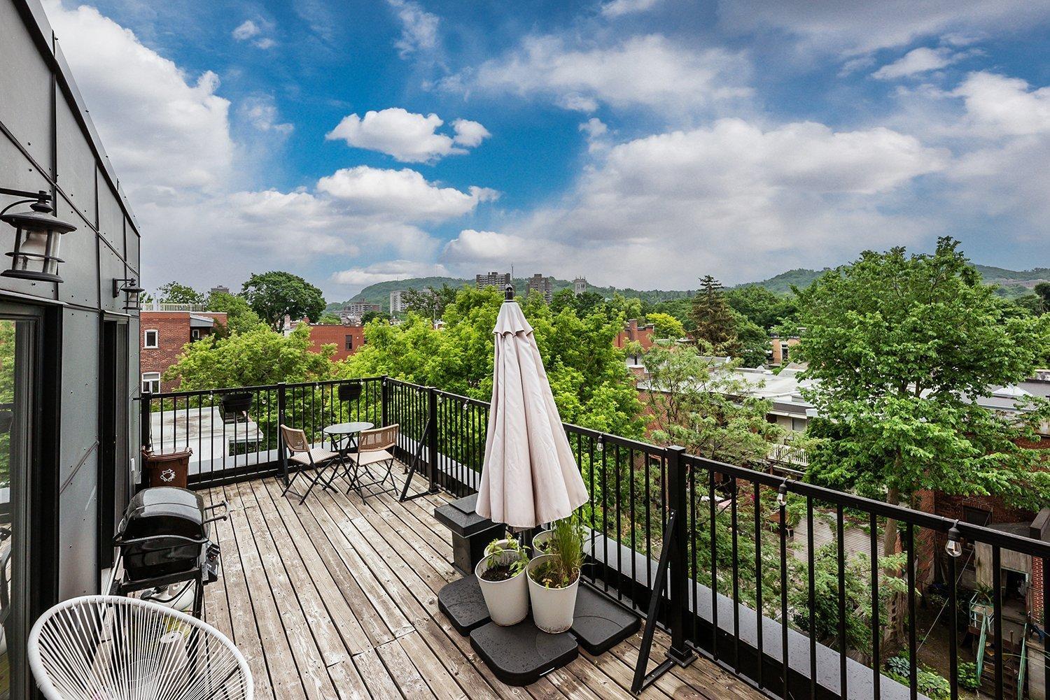 









5334


Av. du Parc

, 303,
Montréal (Le Plateau-Mont-Royal),




QC
H2V4G7

