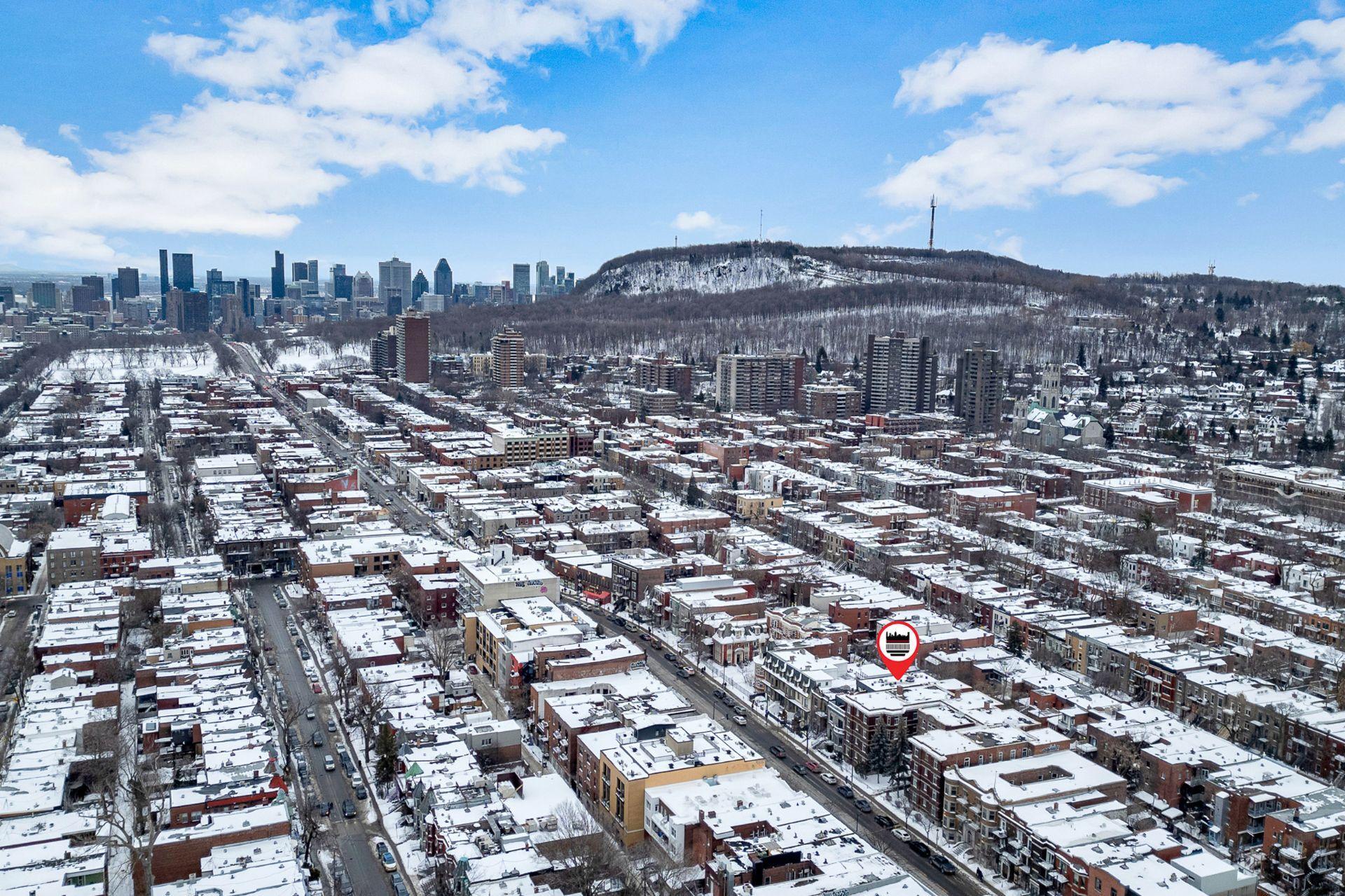 









5334


Av. du Parc

, 303,
Montréal (Le Plateau-Mont-Royal),




QC
H2V4G7

