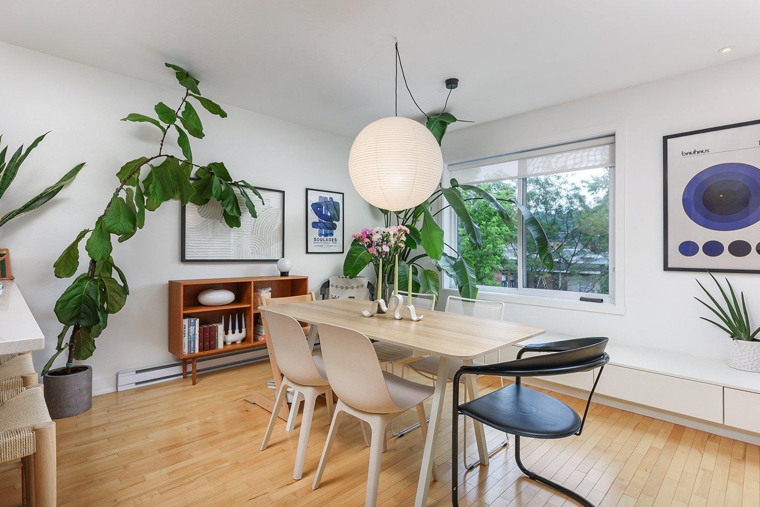 









5334


Av. du Parc

, 303,
Montréal (Le Plateau-Mont-Royal),




QC
H2V4G7

