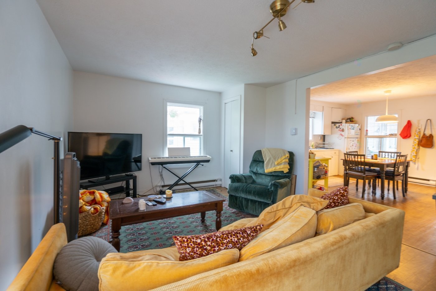









913

 - 923


Rue du Fédéral

,
Sherbrooke (Les Nations),




QC
J1H5A6

