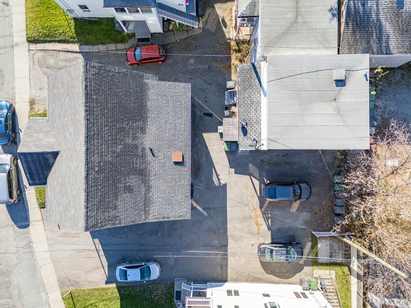 









913

 - 923


Rue du Fédéral

,
Sherbrooke (Les Nations),




QC
J1H5A6

