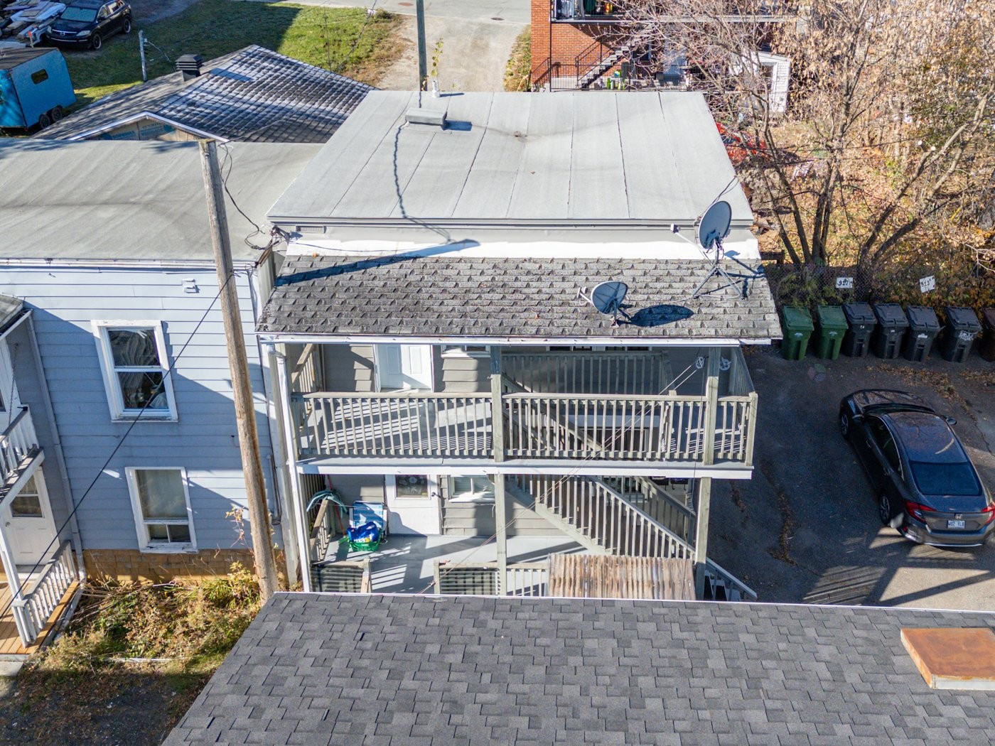 









913

 - 923


Rue du Fédéral

,
Sherbrooke (Les Nations),




QC
J1H5A6

