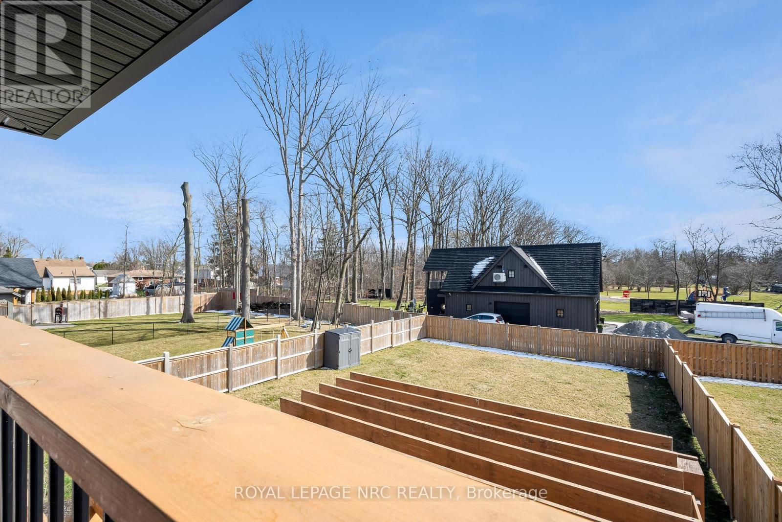 












8 HILDA STREET

,
Welland (N. Welland),




Ontario
L3C0H3

