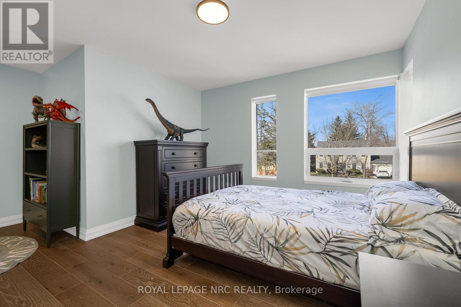 












8 HILDA STREET

,
Welland (N. Welland),




Ontario
L3C0H3

