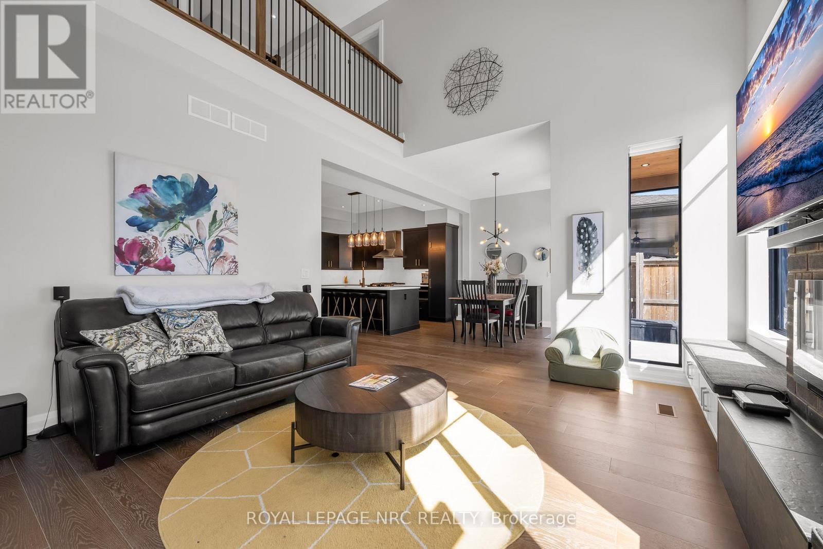 












8 HILDA STREET

,
Welland (N. Welland),




Ontario
L3C0H3

