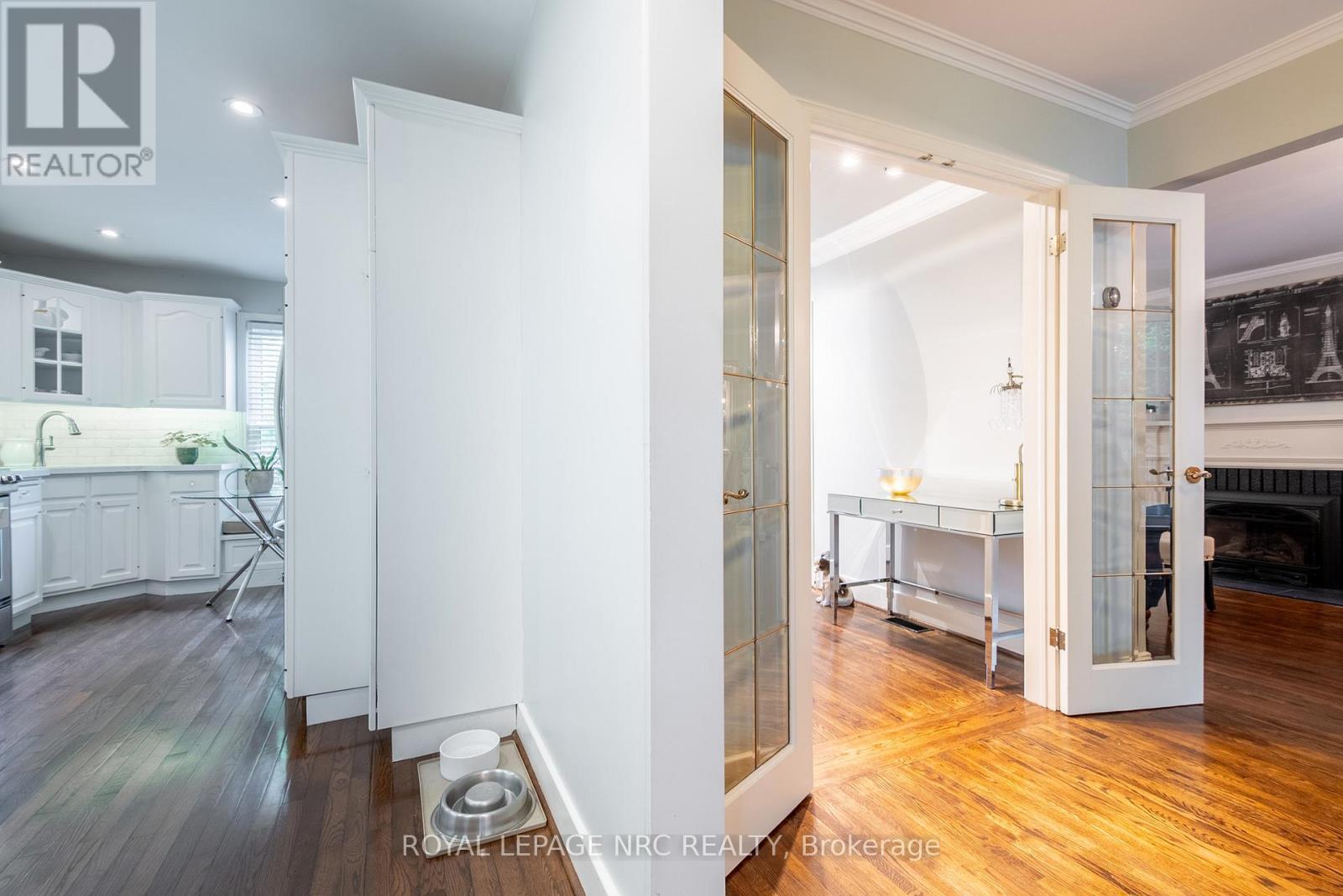 












67 HILLCREST AVENUE

,
St. Catharines (Old Glenridge),




Ontario
L2R4Y4

