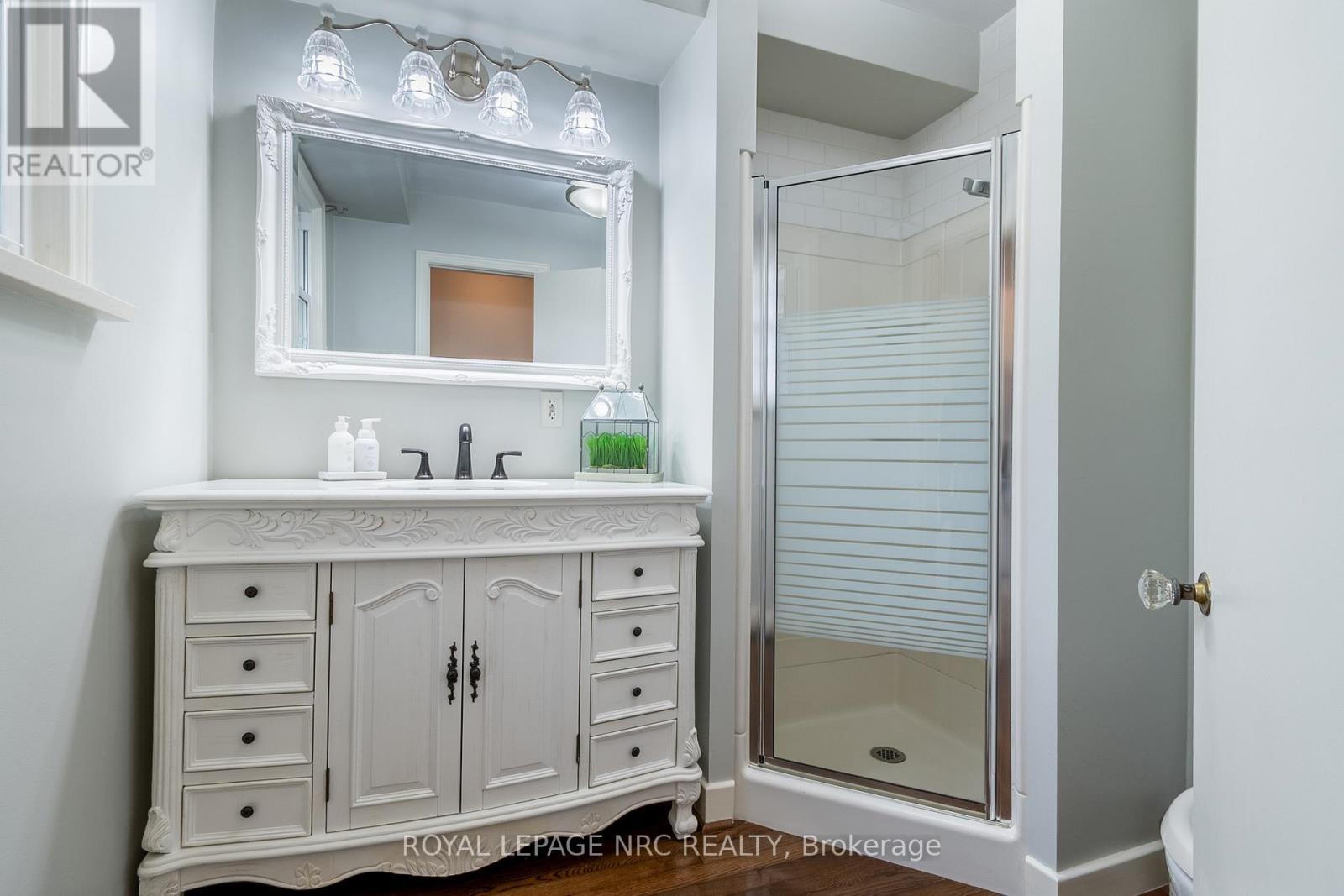 












67 HILLCREST AVENUE

,
St. Catharines (Old Glenridge),




Ontario
L2R4Y4

