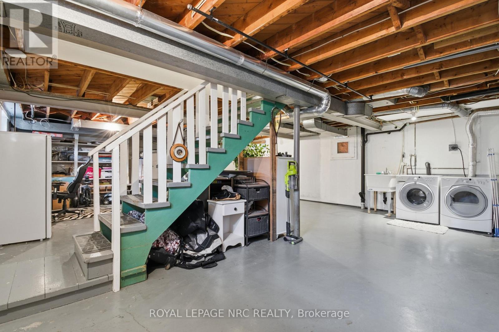 












67 HILLCREST AVENUE

,
St. Catharines (Old Glenridge),




Ontario
L2R4Y4

