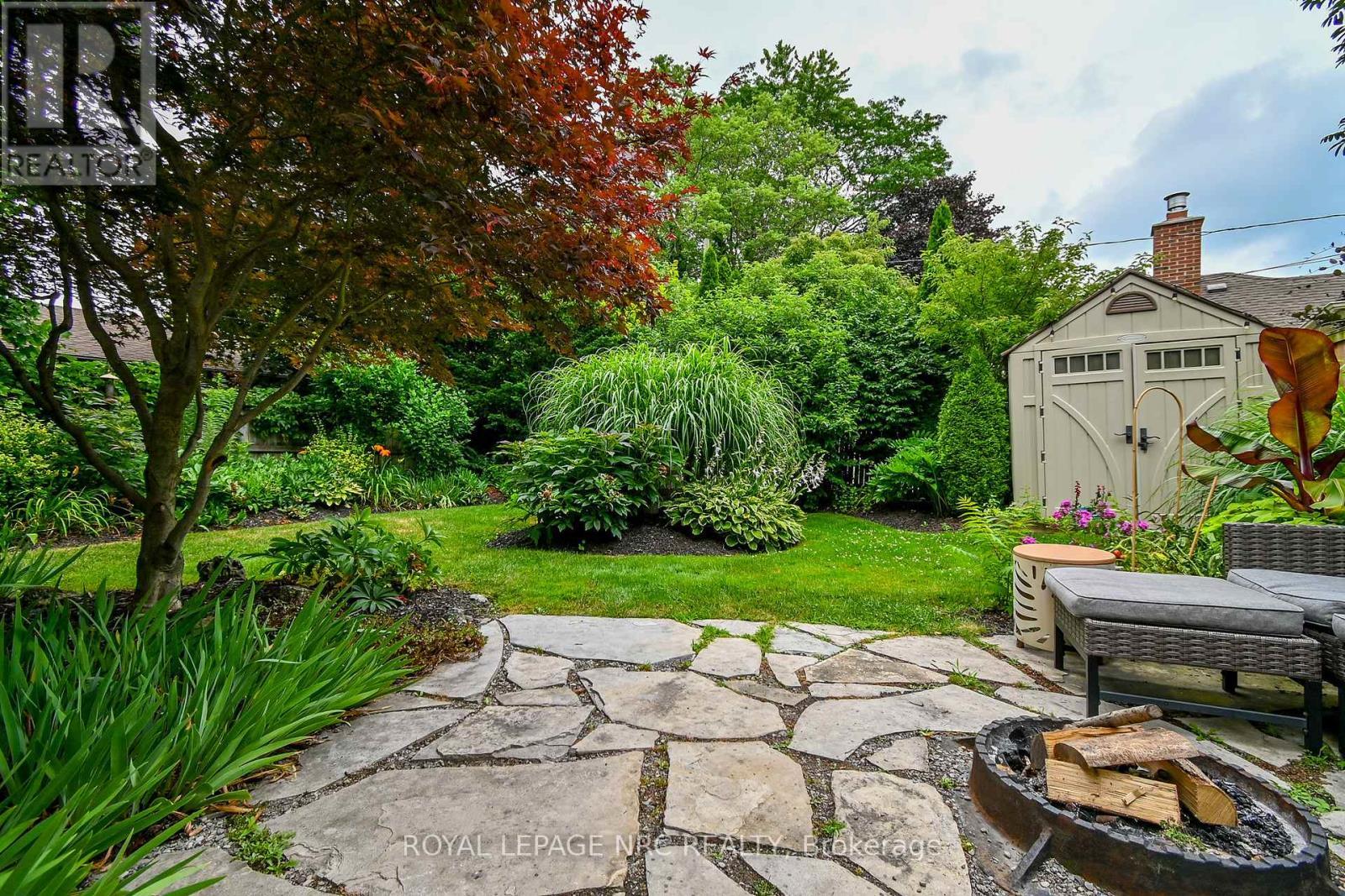 












67 HILLCREST AVENUE

,
St. Catharines (Old Glenridge),




Ontario
L2R4Y4

