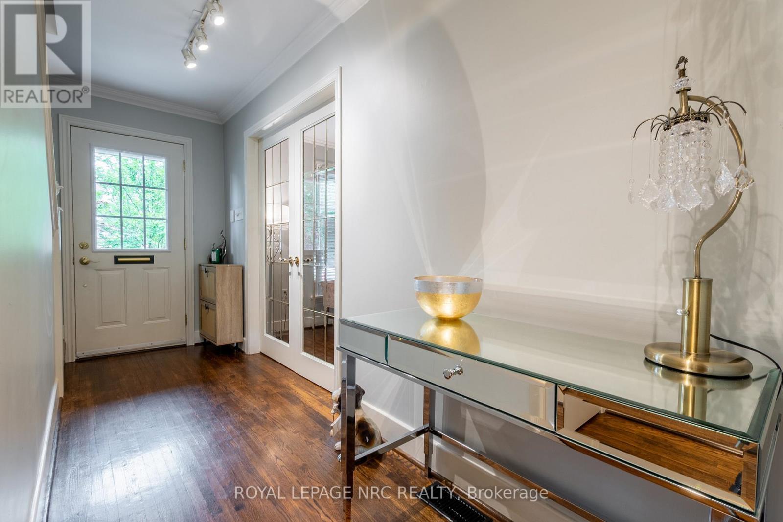 












67 HILLCREST AVENUE

,
St. Catharines (Old Glenridge),




Ontario
L2R4Y4

