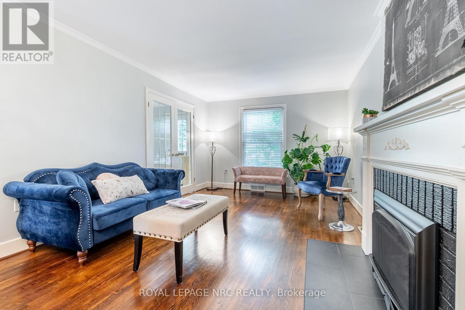 












67 HILLCREST AVENUE

,
St. Catharines (Old Glenridge),




Ontario
L2R4Y4

