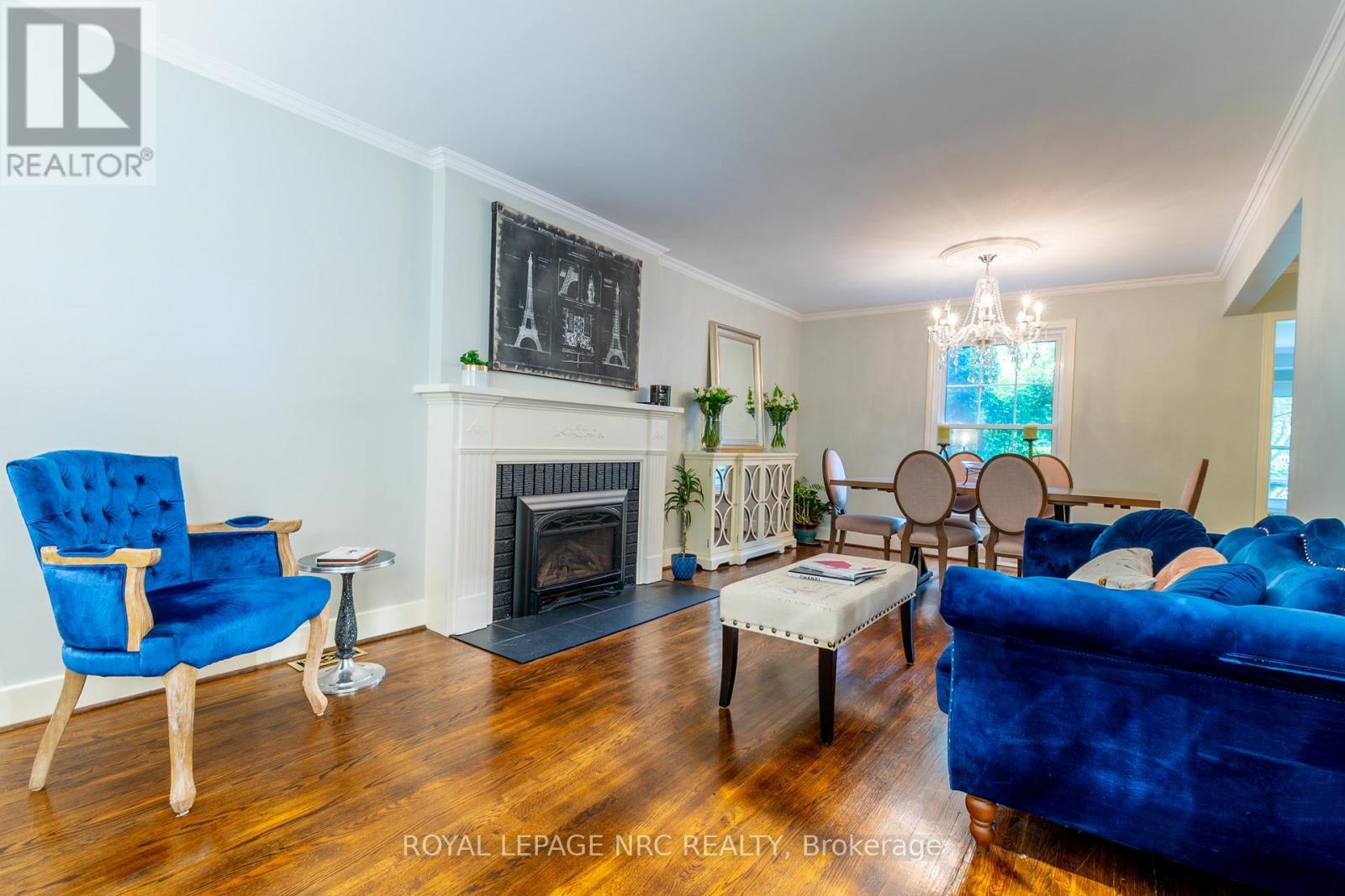 












67 HILLCREST AVENUE

,
St. Catharines (Old Glenridge),




Ontario
L2R4Y4

