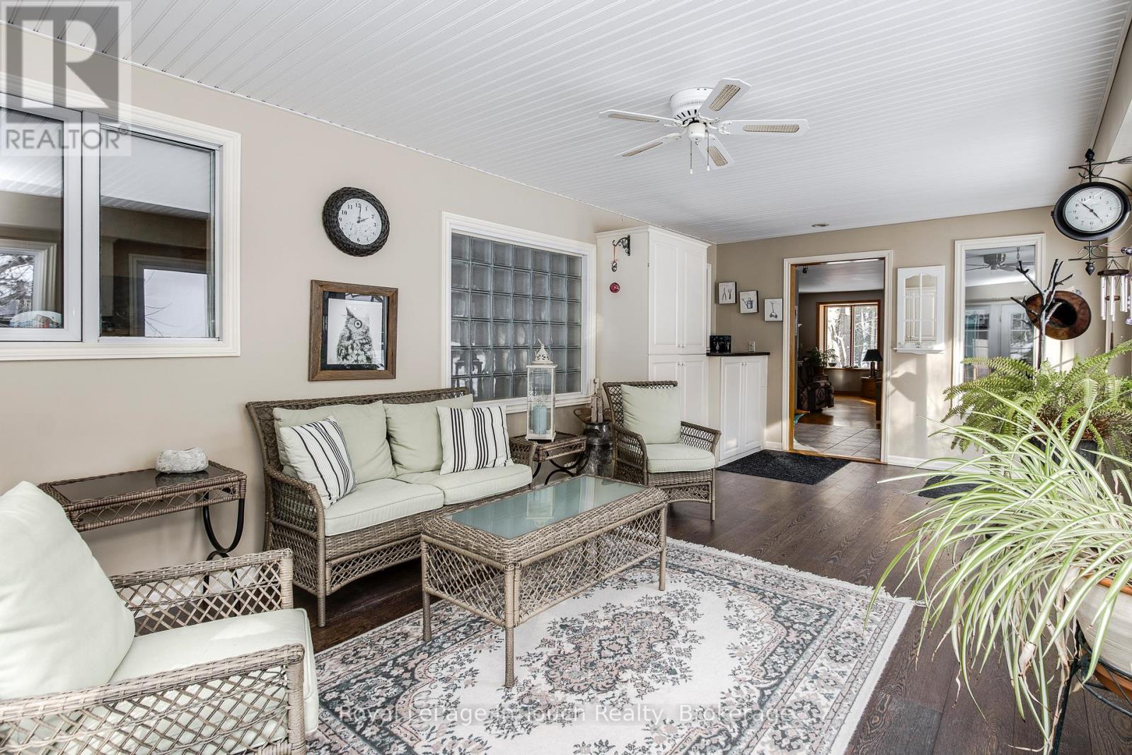 












2554 CHAMPLAIN ROAD

,
Tiny,




Ontario
L9M0C3

