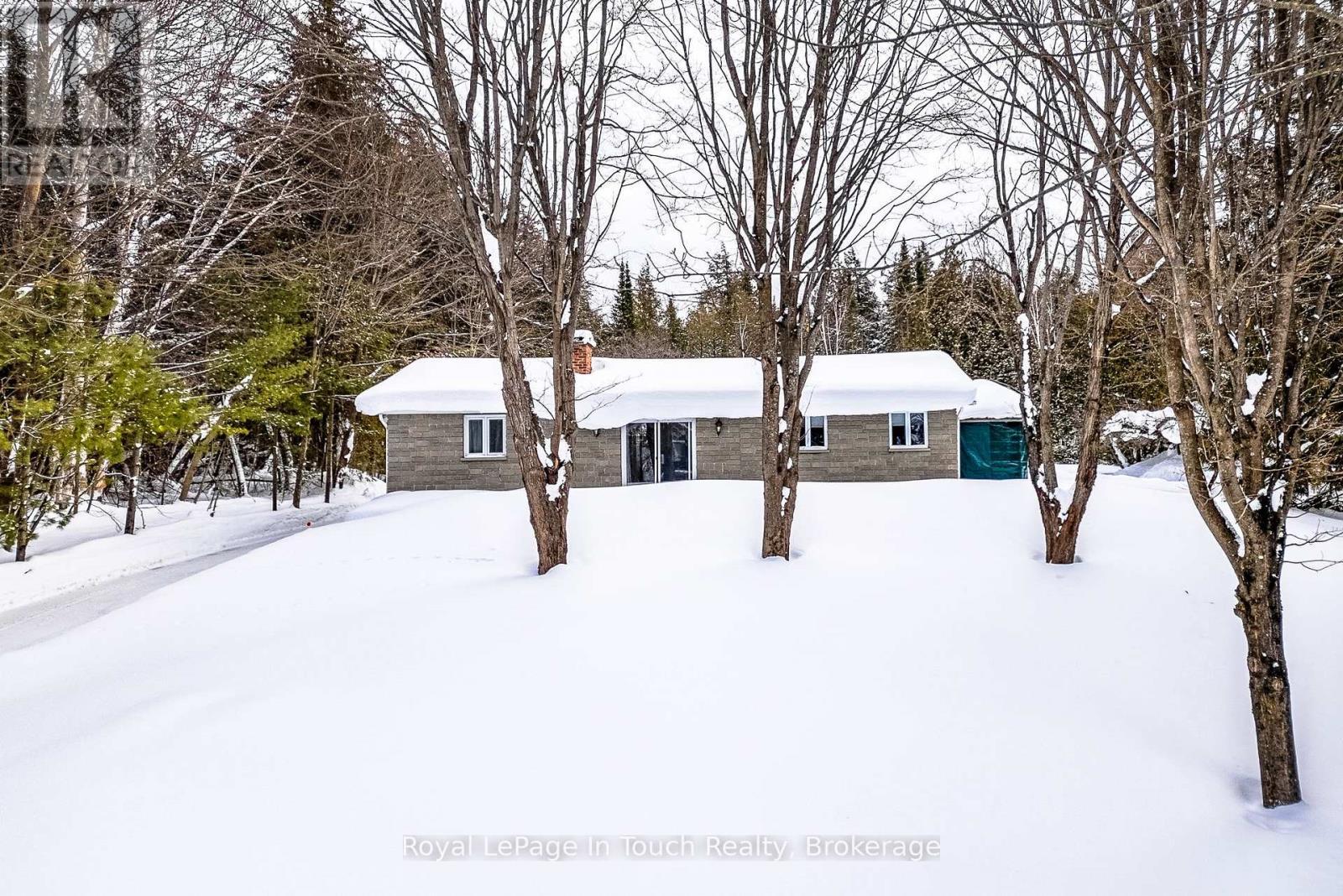 












2554 CHAMPLAIN ROAD

,
Tiny,




Ontario
L9M0C3

