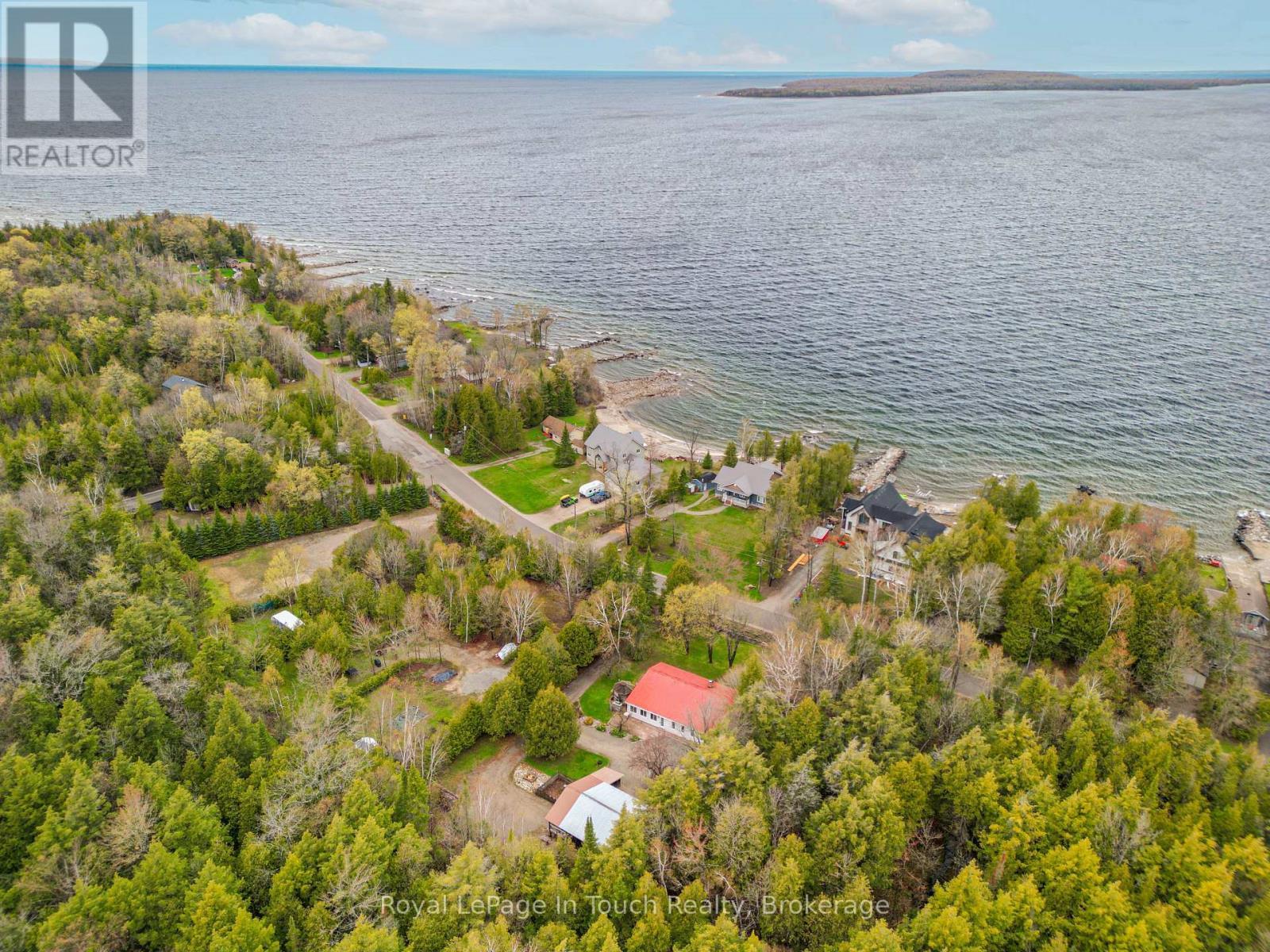 












2554 CHAMPLAIN ROAD

,
Tiny,




Ontario
L9M0C3

