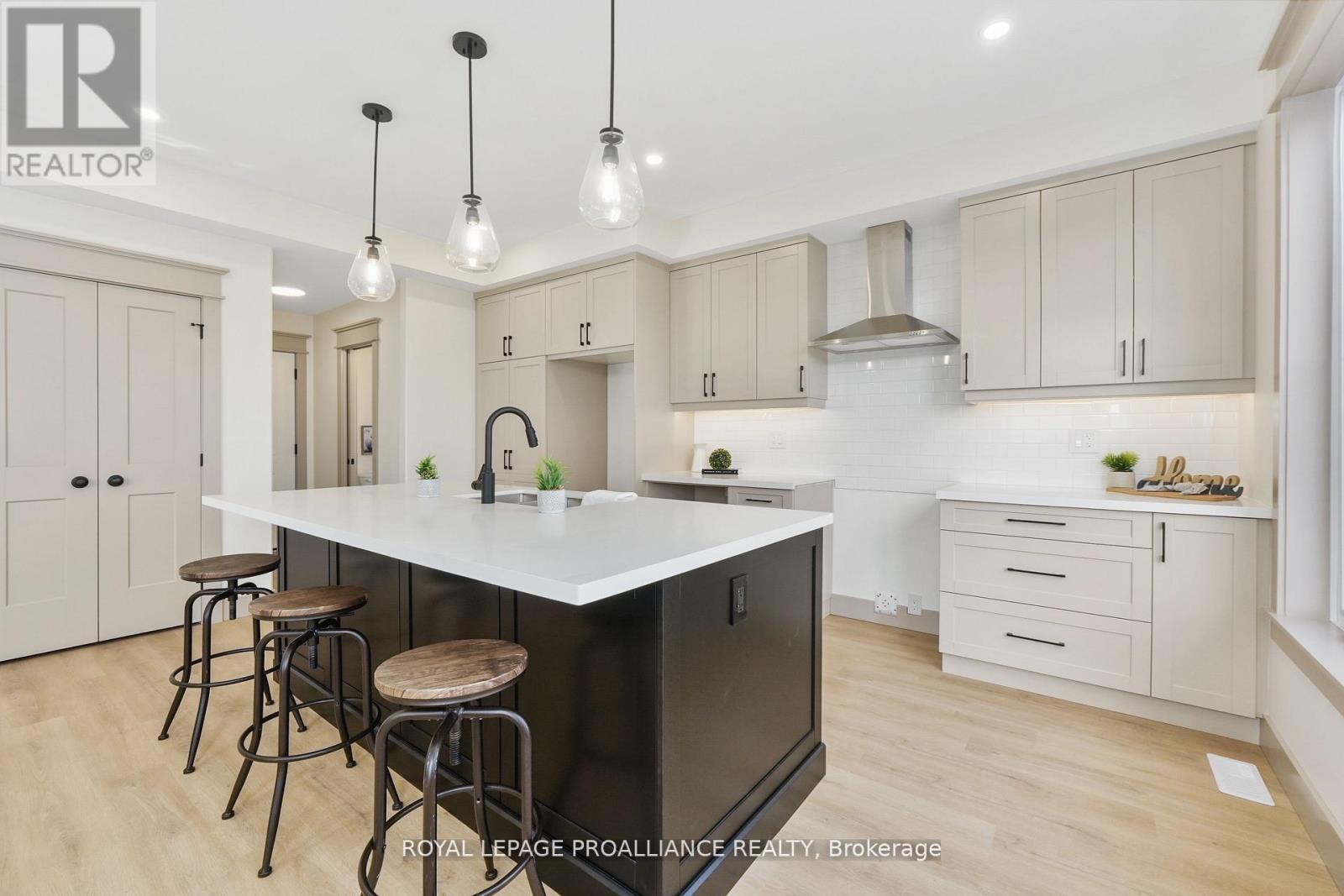 












8 MERRIMAN COURT

,
Cramahe (Colborne),




Ontario
K0K1S0

