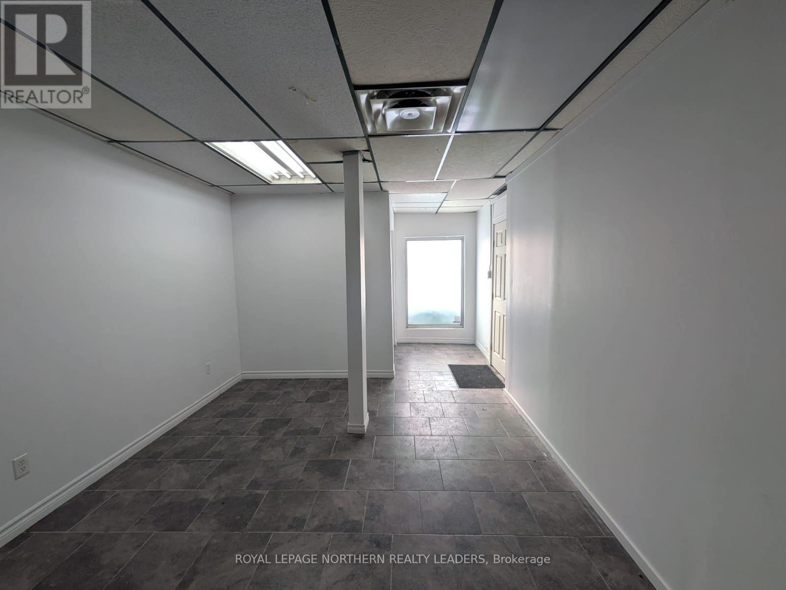 












1C - 94 GOLDEN AVENUE

,
Timmins (SP - Main Area),




Ontario
P0N1H0

